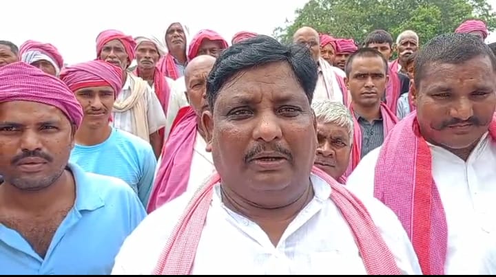 मेहनाजपुर बरवा मे पीडीए पंचायत में अखिलेश यादव को सीएम बनाने का संकल्प